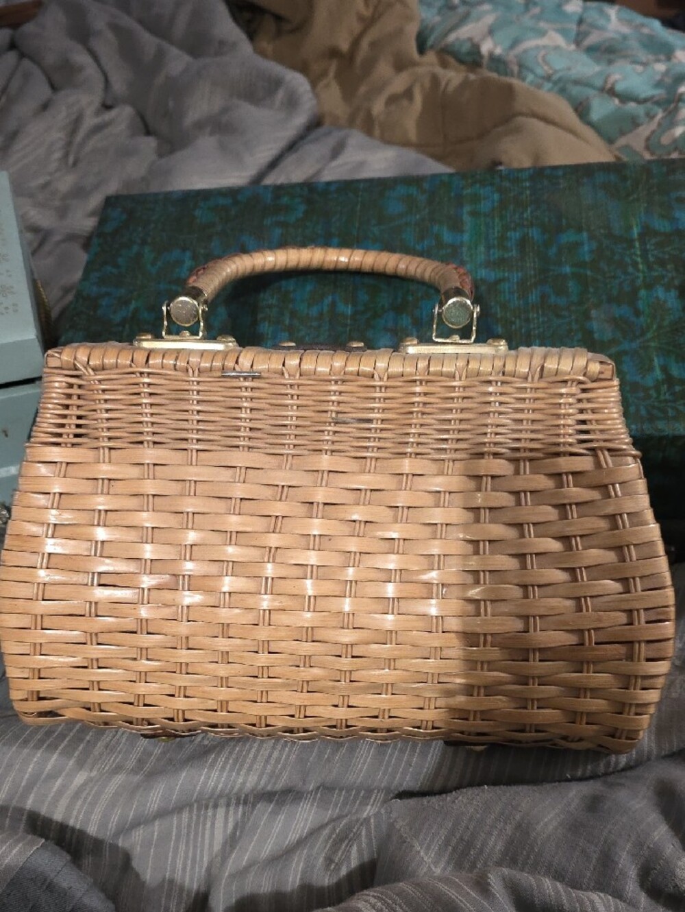 Vintage Wicker Woven Handbag with Amber Bead Accent - Picture 3 of 7